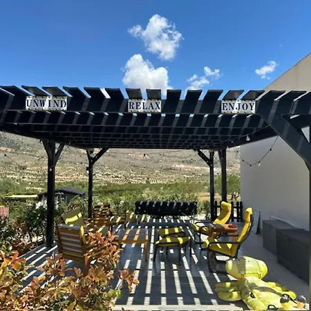 Casa Andmar - Mountain Retreat Bed & Breakfast